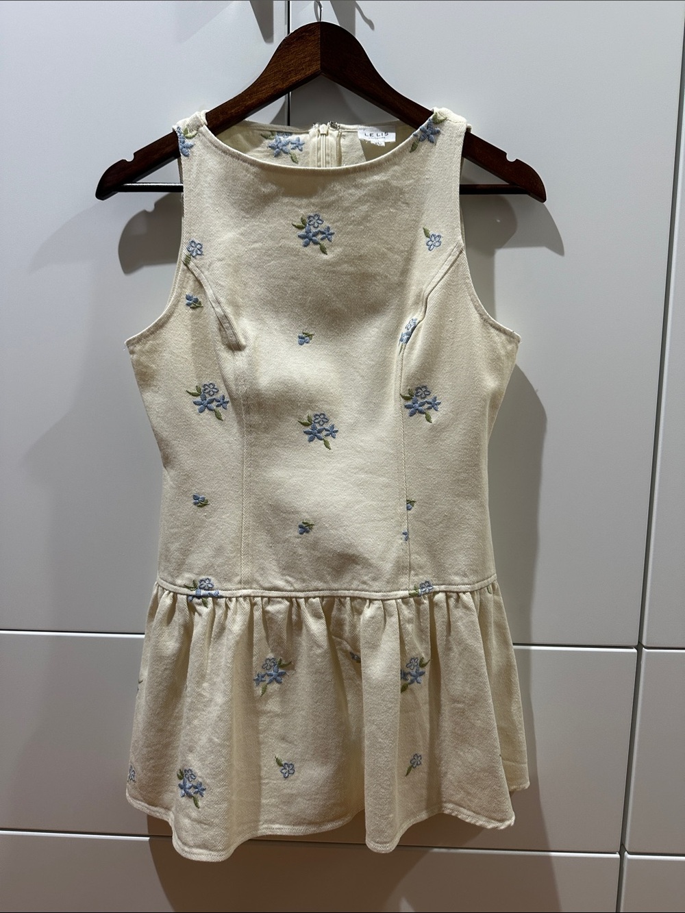 Cream Floral Embroidered Dress size S